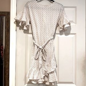 👍6 for 20👍Ruffle Dress size 10